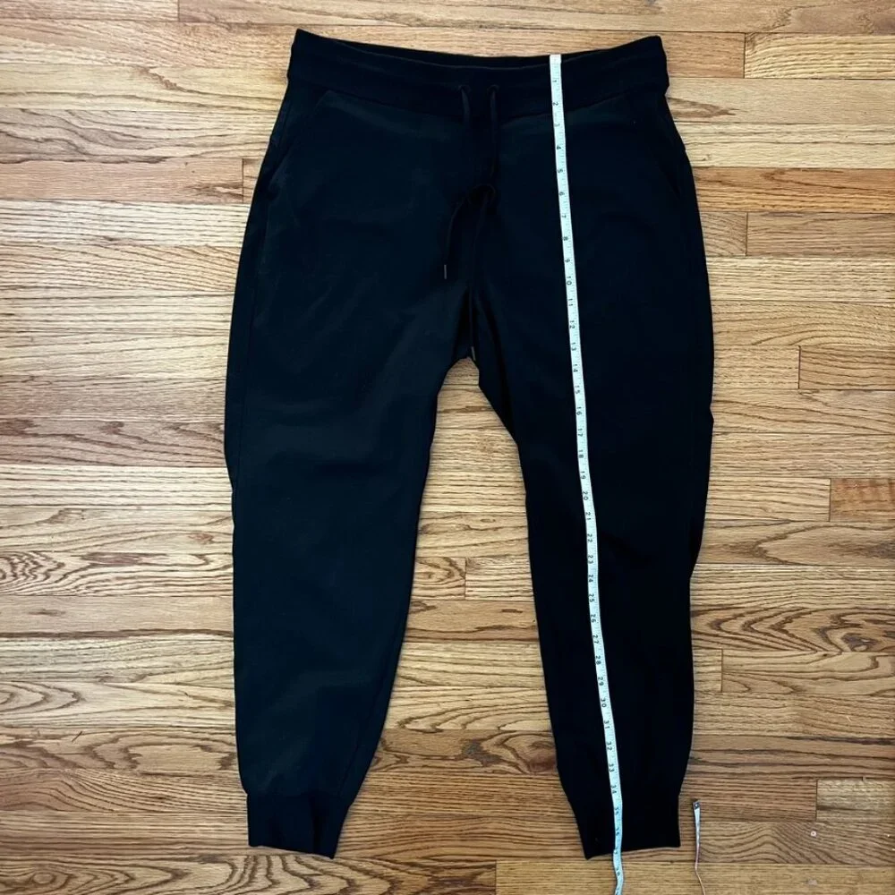 Athleta Black Joggers Women’s M Athleisure Travel Lounge Gorpcore Pants Pockets - Picture 10 of 14